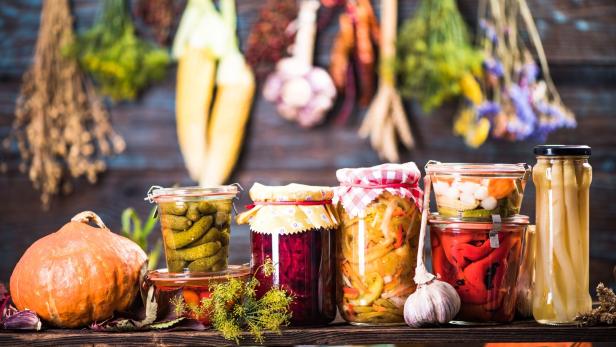 Einkochen, Fermentieren und Co.: Delikatessen für später
