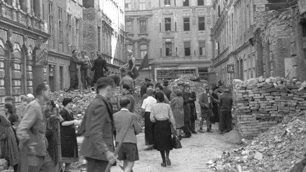 Aufräumarbeiten in Wien
